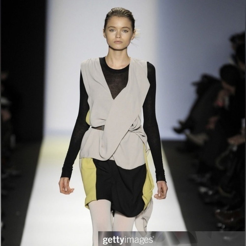 BCBGMaxAzria Runway Gray and Black Asymmetrical Tailored Dress